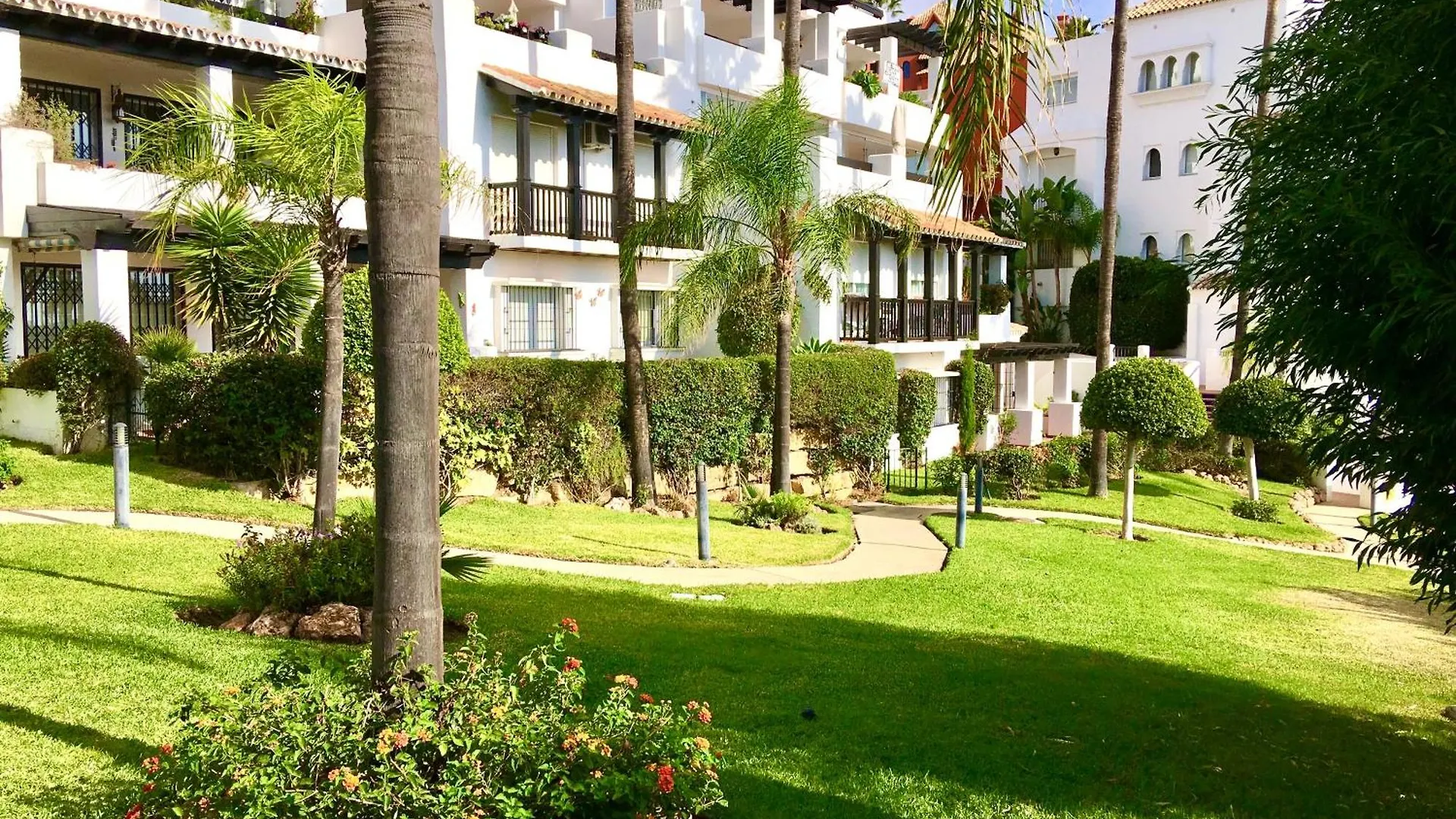 Holiday Home With Garden And Sea View In Calahonda, Near Marbella And Malaga Sitio de Calahonda