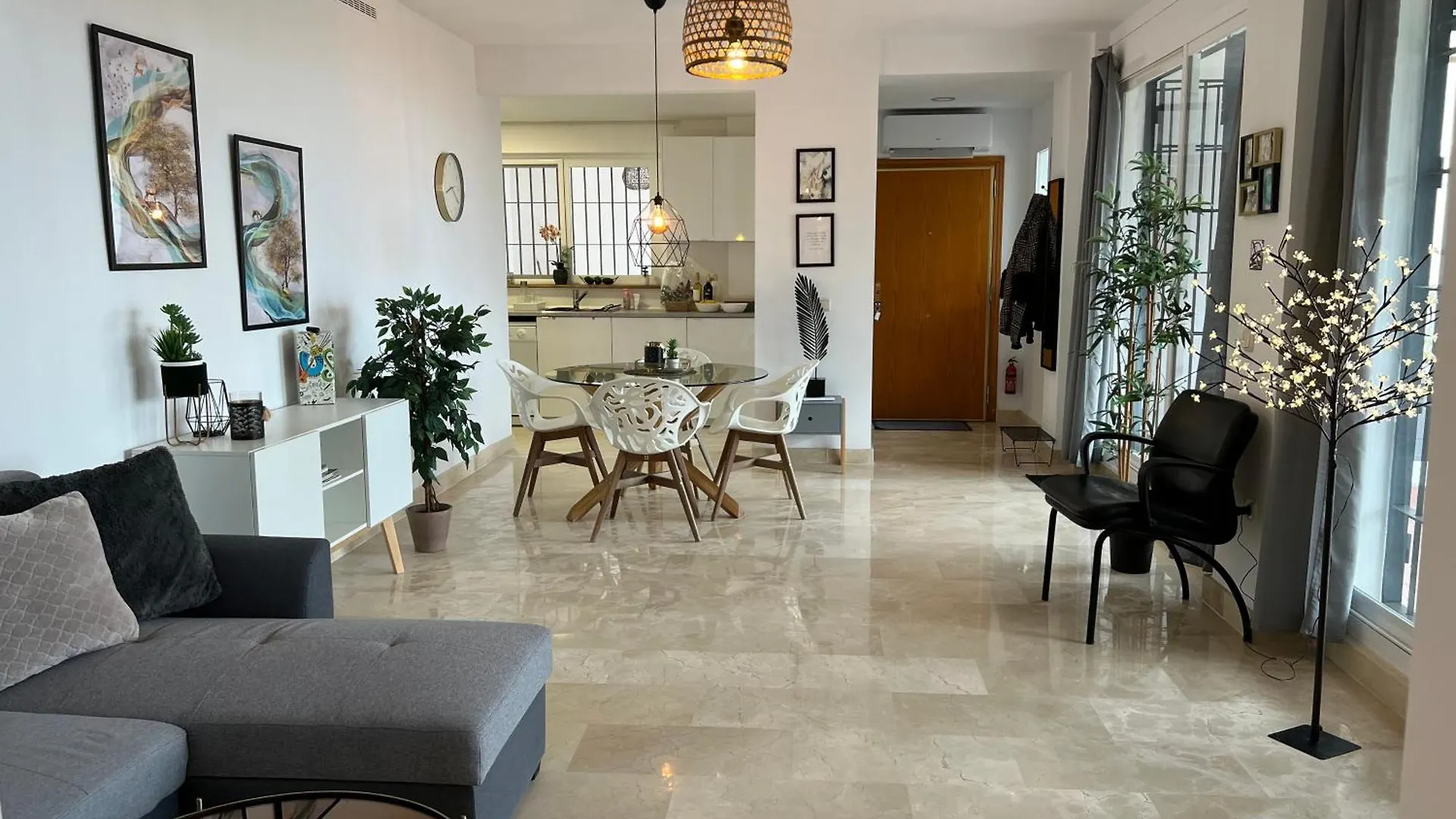 Holiday Home With Garden And Sea View In Calahonda, Near Marbella And Malaga Sitio de Calahonda Apartment